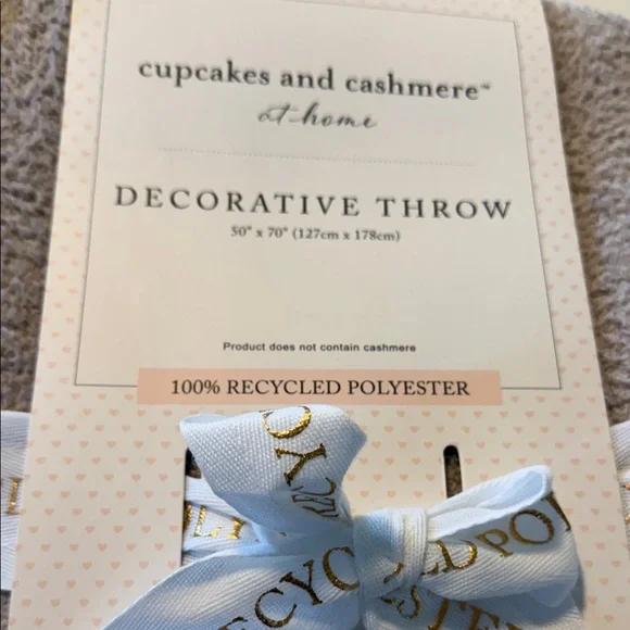 cupcakes & cashmere Tan and Cream Heart Throw Blanket - Picture 4 of 4